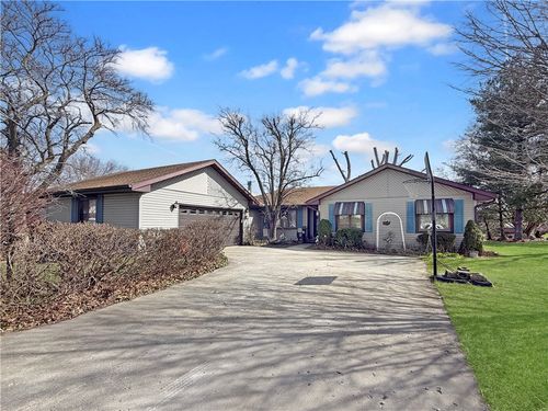 51 Country Club Estates, Sullivan, IL, 61951 | Card Image