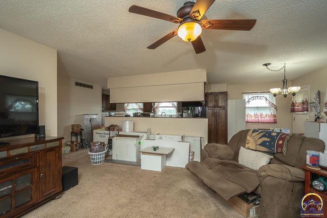 8833 Hickory Ln, House other with 3 bedrooms, 2 bathrooms and null parking in Ozawkie KS | Image 5