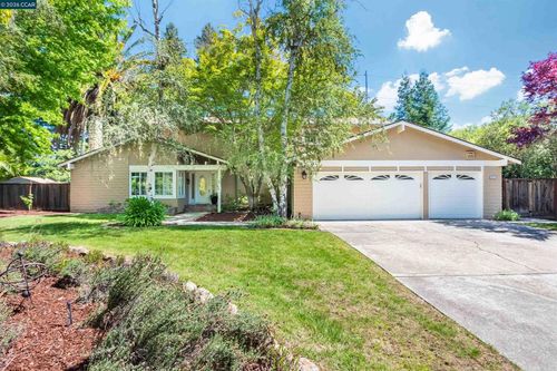 651 Derbyshire Pl, Danville, CA, 94526-3606 | Card Image