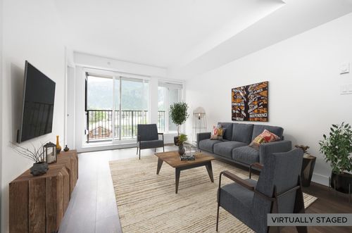 214-1365 Pemberton Ave, Squamish, BC, V8B1B7 | Card Image