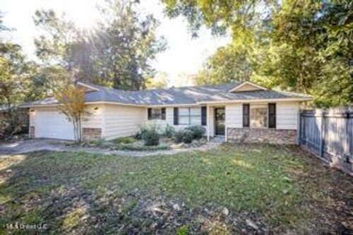 205 Halstead Rd, Ocean Springs, MS, 39564-5223 | Card Image