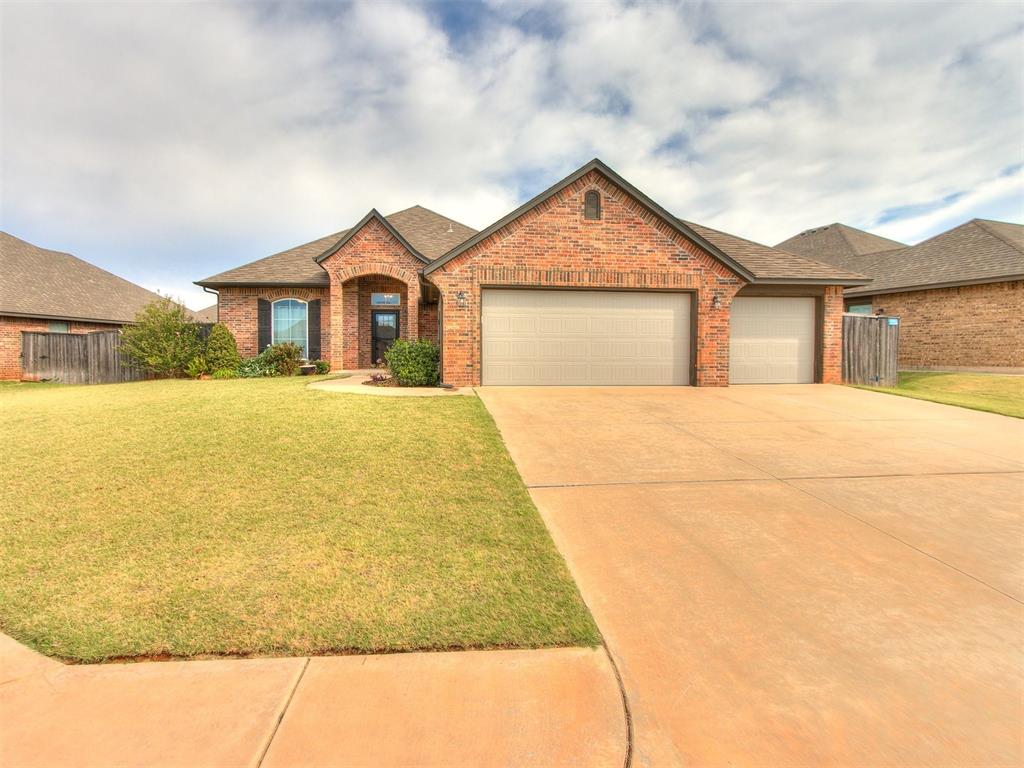 Hidden Trail Ln, Warr Acres, OK 73132