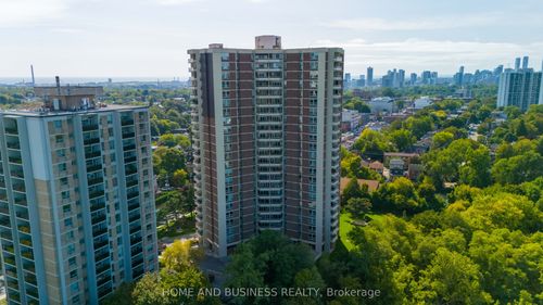 403-980 Broadview Ave, East York, ON, M4K3Y1 | Card Image