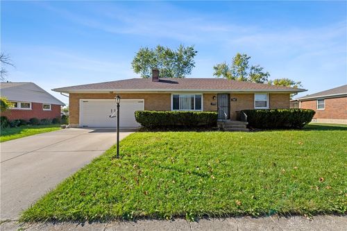 552 Tionda Dr N, Vandalia, OH, 45377-2317 | Card Image