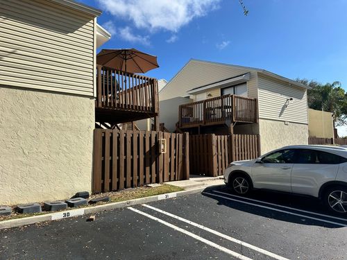 n102-637 Executive Center Dr, West Palm Beach, FL, 33401-4992 | Card Image