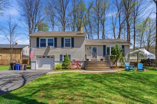 6 Woodport Ave, Lake Hopatcong, NJ, 07849-1252 | Card Image