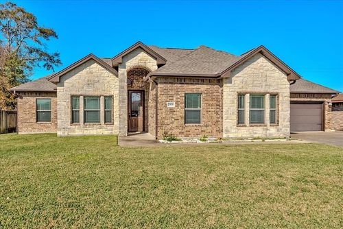 2808 Lawrence Avenue, Nederland, TX, 77627 | Card Image