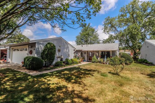 109 Hemlock Plz, Monroe, NJ, 08831 | Card Image