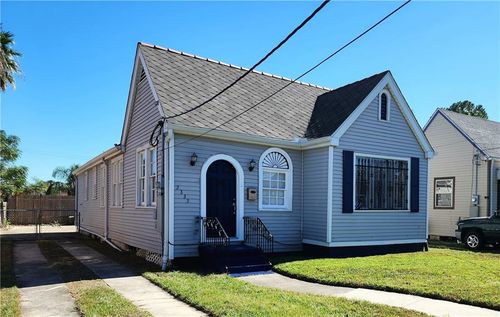 2333 Pauline St, New Orleans, LA, 70117-5521 | Card Image
