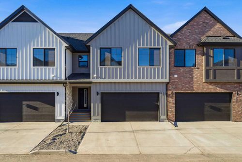 802-201 Cooperswood Green Sw, Airdrie, AB, T4B5R2 | Card Image