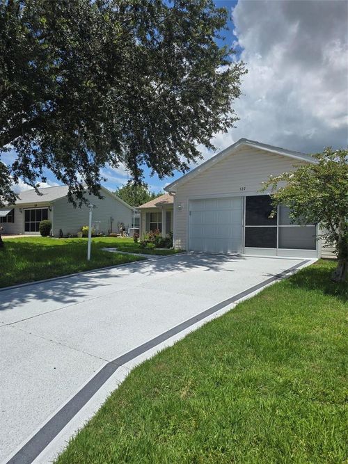 527 San Pedro Dr, LADY LAKE, FL, 32159-8705 | Card Image