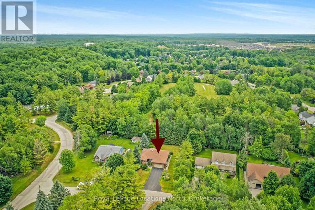 3 Kelley Cres, House other with 4 bedrooms, 3 bathrooms and 8 parking in Wasaga Beach ON | Image 41