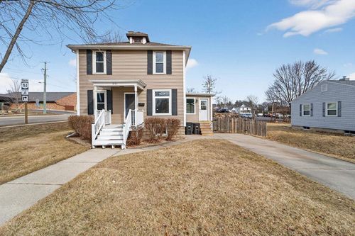 840 W Jefferson St, Stoughton, WI, 53589-2313 | Card Image