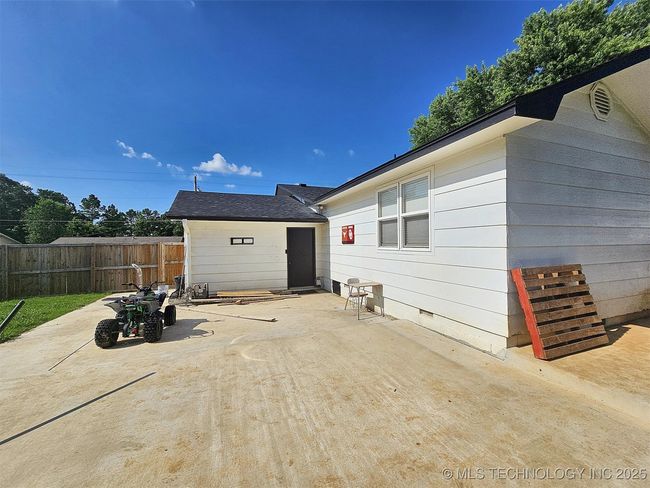 1306 E Shawnee St, House other with 3 bedrooms, 2 bathrooms and null parking in Tahlequah OK | Image 33
