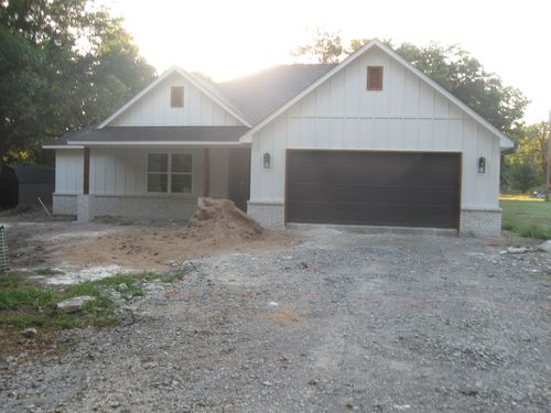 2056 N Cherokee Ave, Chouteau, OK, 74337-3404 | Card Image
