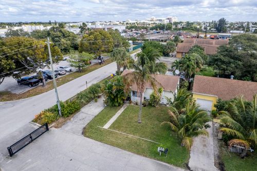 730 N 5th St, Lantana, FL, 33462-1776 | Card Image