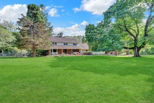 15 Stillwater Rd, Saint James, NY, 11780-3912 | Card Image