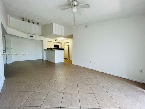 apt-305-2081 Renaissance Blvd, Miramar, FL, 33025-5683 | Card Image