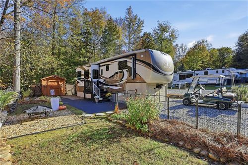 329 Leisure Acres Dr, Cleveland, GA, 30528-4978 | Card Image