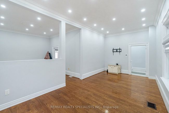 521 Guelph St, Home with 5 bedrooms, 5 bathrooms and 13 parking in Norval ON | Image 19
