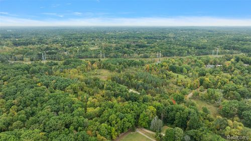 1 Haley Road Road, White Lake Charter Township, MI, 48383 | Card Image