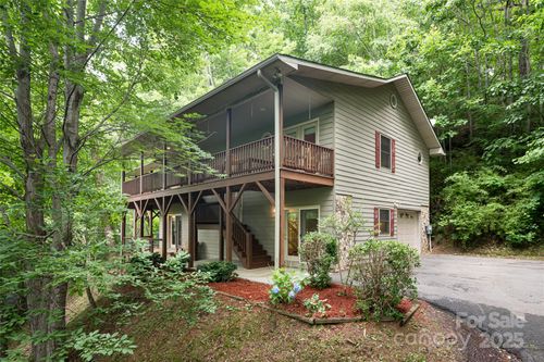 380 Allison Dr, Maggie Valley, NC, 28751-8703 | Card Image