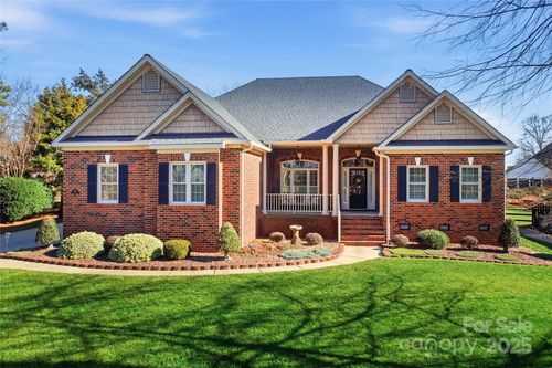 506 Ballymote Ct, Matthews, NC, 28104-7009 | Card Image