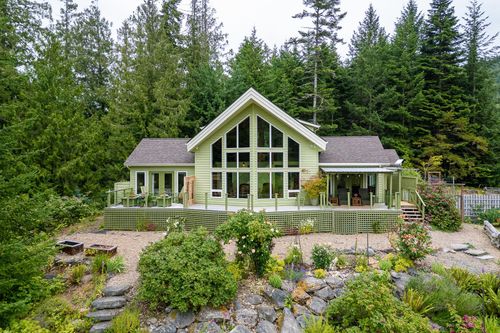 423 Felix Jack Rd, Mayne Island, BC, V0N2J2 | Card Image