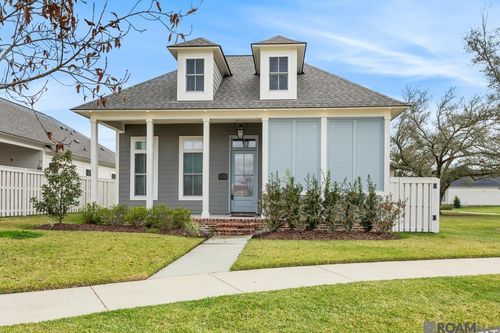 7529 Mcmahon Dr, Baton Rouge, LA, 70817-5261 | Card Image