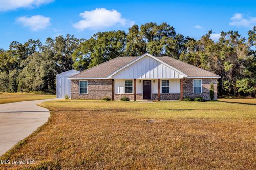 120 Trevor Ln, Lucedale, MS, 39452-5988 | Card Image