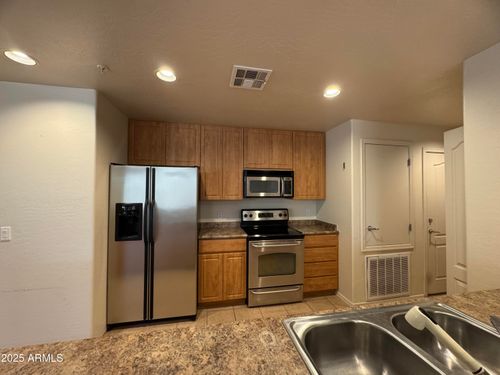 1139-705 W Queen Creek Rd, Chandler, AZ, 85248-3400 | Card Image