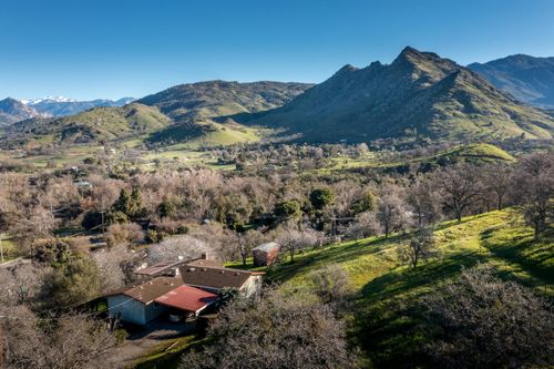 40410 Cherokee Oaks Dr, Three Rivers, CA, 93271-9617 | Card Image