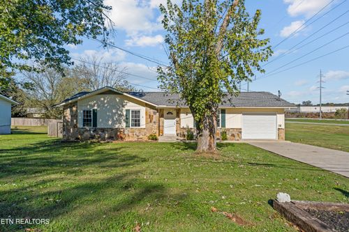 218 Christin Dr, Clinton, TN, 37716-3902 | Card Image