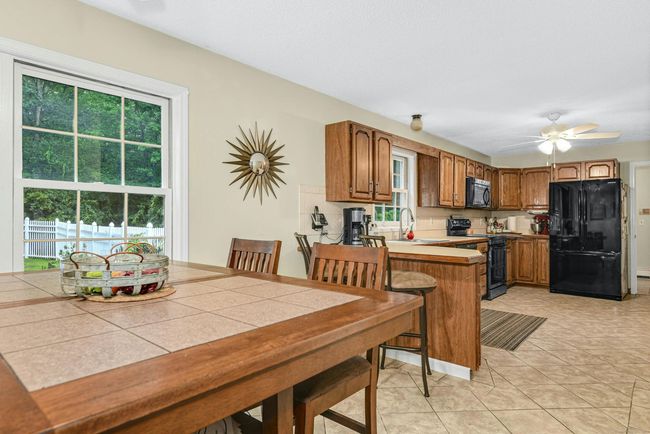 102A Chambers Rd, House other with 4 bedrooms, 3 bathrooms and null parking in Danbury CT | Image 8