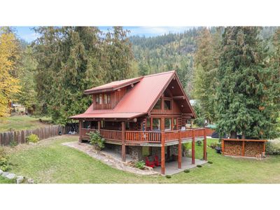 14296 Maia Lane, House other with 2 bedrooms, 3 bathrooms and 2 parking in Gray Creek BC | Image 3