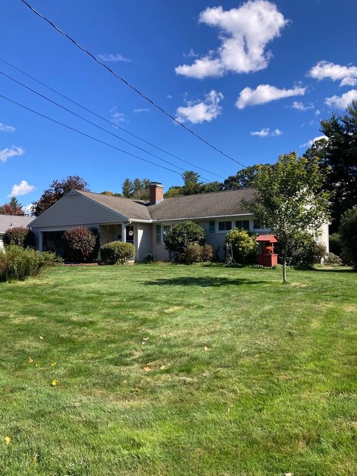 36 Apple Orchard Hts, Westfield, MA, 01085-3940 | Card Image
