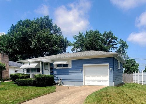 2418 E 42nd St, Erie, PA, 16510-3767 | Card Image