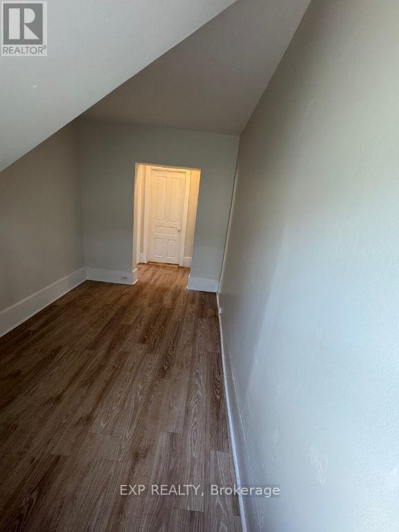 Residential Lease in Halton Hills (AC Acton) 5