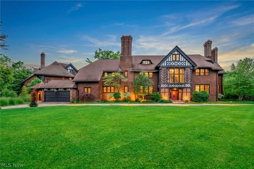 16310 S Woodland Road, Shaker Heights, OH, 44120 | Card Image