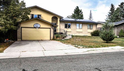 5168 Hoy Rd, Cheyenne, WY, 82009-4818 | Card Image