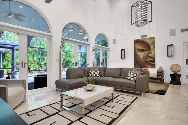 2115 Country Club Prado, House other with 4 bedrooms, 5 bathrooms and null parking in Coral Gables FL | Image 4