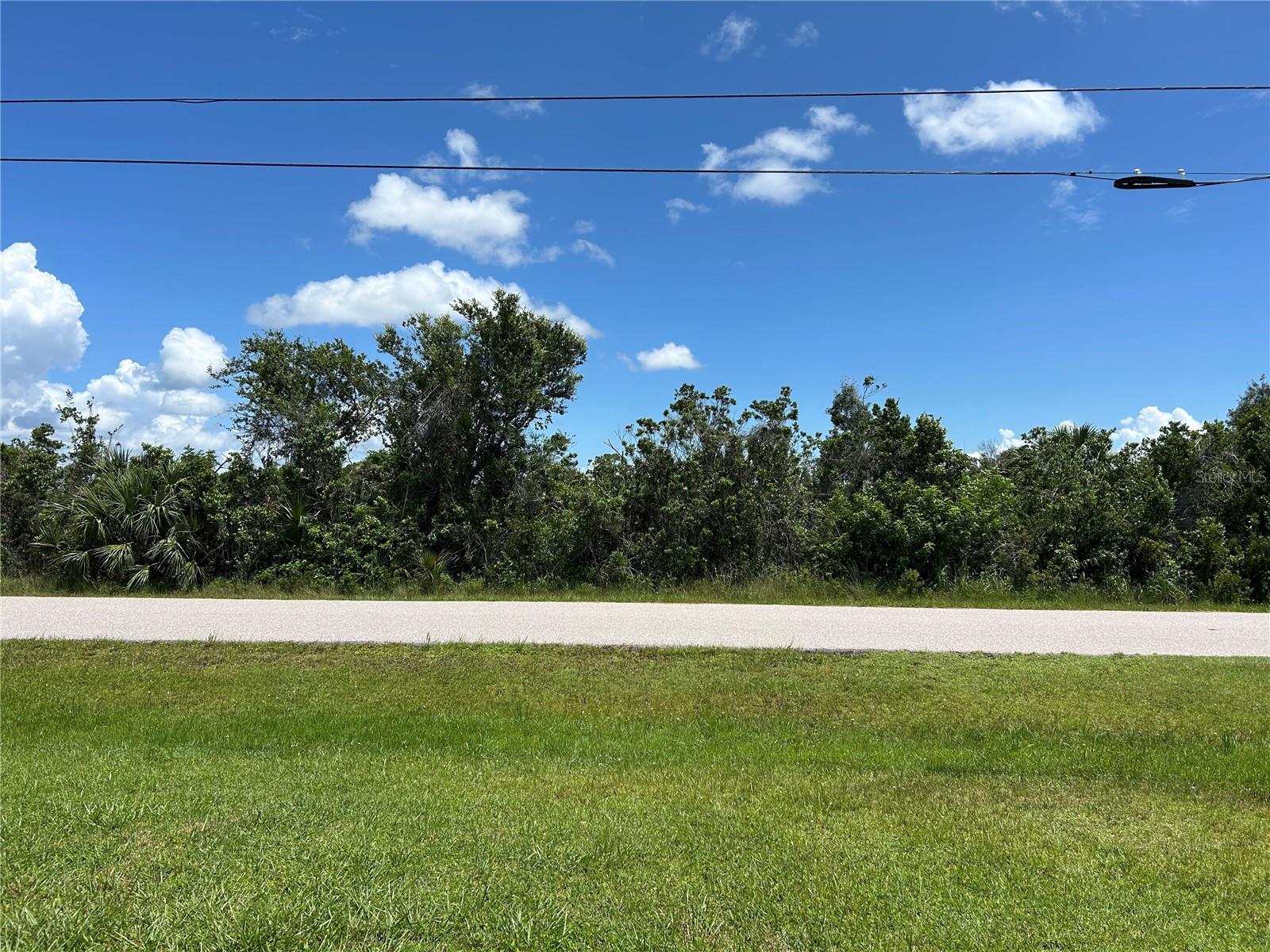Land in PORT CHARLOTTE 3