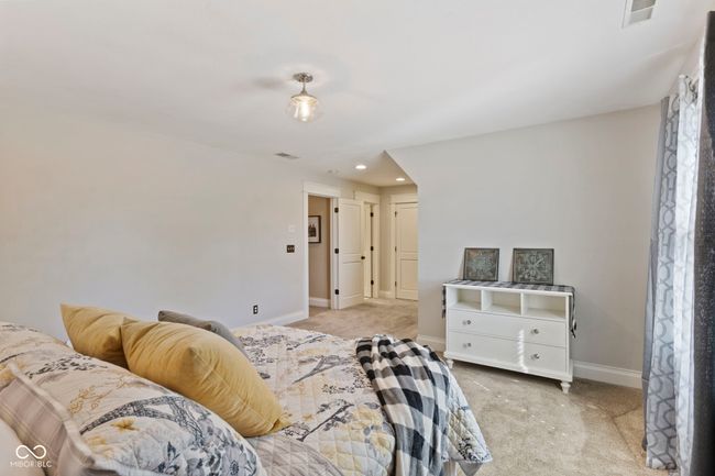 1675 Devonshire Dr, House other with 5 bedrooms, 5 bathrooms and null parking in Seymour IN | Image 64