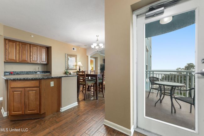 Kitchen balcony | Image 10