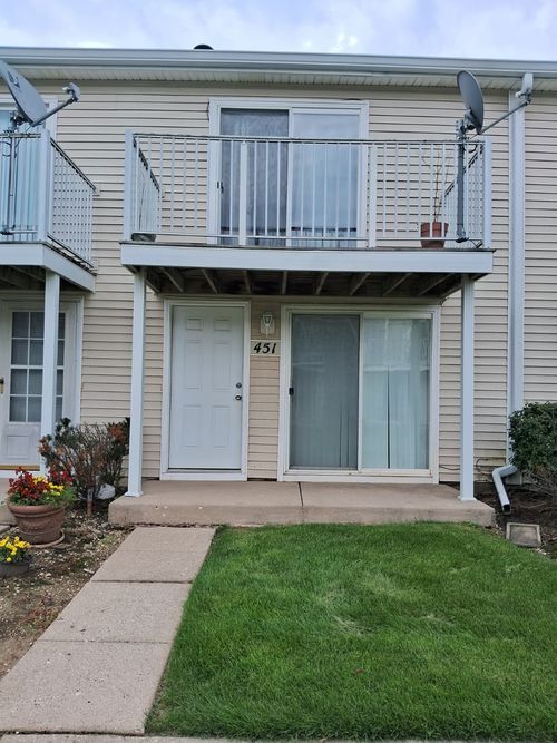 451 Meadow Green Ln, Round Lake Beach, IL, 60073-1356 | Card Image