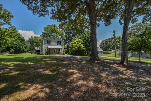 1239 Mac Ln, Stanley, NC, 28164-7723 | Card Image