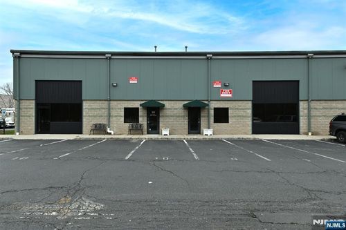 60 Whitney Rd, Mahwah, NJ, 07430-3166 | Card Image