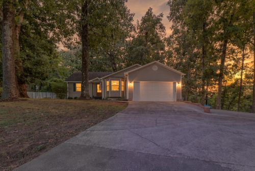 40 E Carolyn Cir, Ringgold, GA, 30736-5523 | Card Image