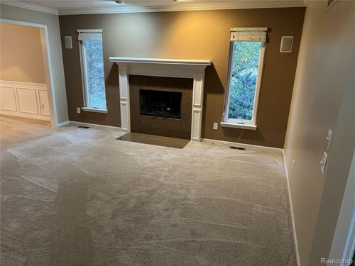 5081 White Tail Ct, Commerce Twp, MI, 48382-5403 | Card Image