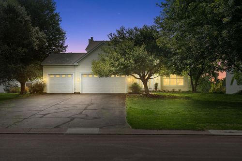 937 Briar Glen Ln, Woodbury, MN, 55129-8574 | Card Image